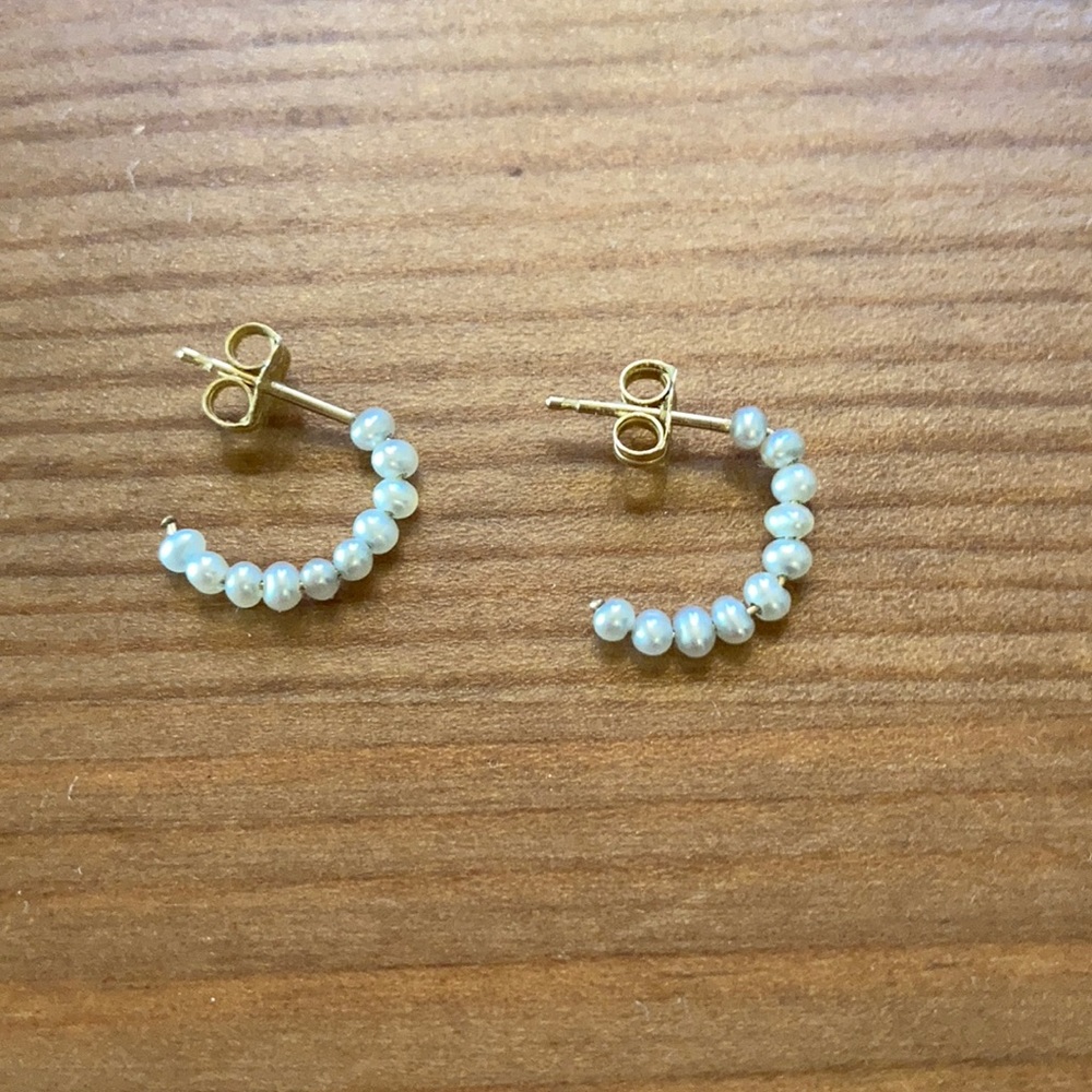 Catbird Baby Pearl Hoops